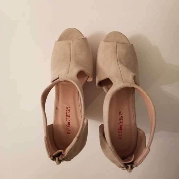 Red Cherry Beige and White Suede Espadrille Wedge Platform Sandals  (size 8.5) - Picture 3 of 8